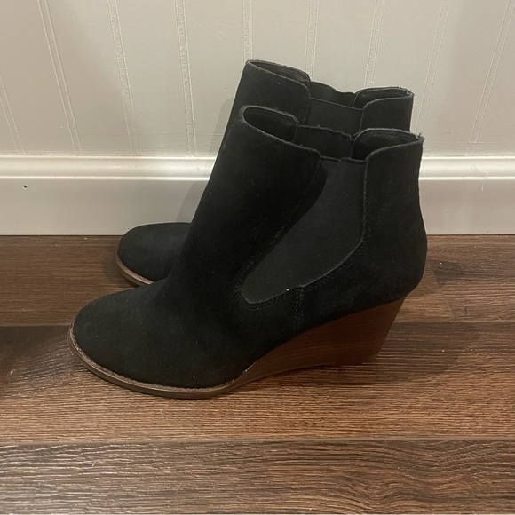 Lucky Brand Yamka Wedge Chelsea Boot in Black 9.5 - Picture 3 of 14